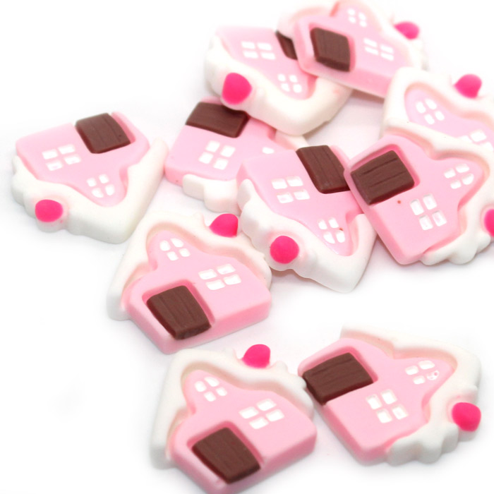 Pink gingerbread house charm for slime