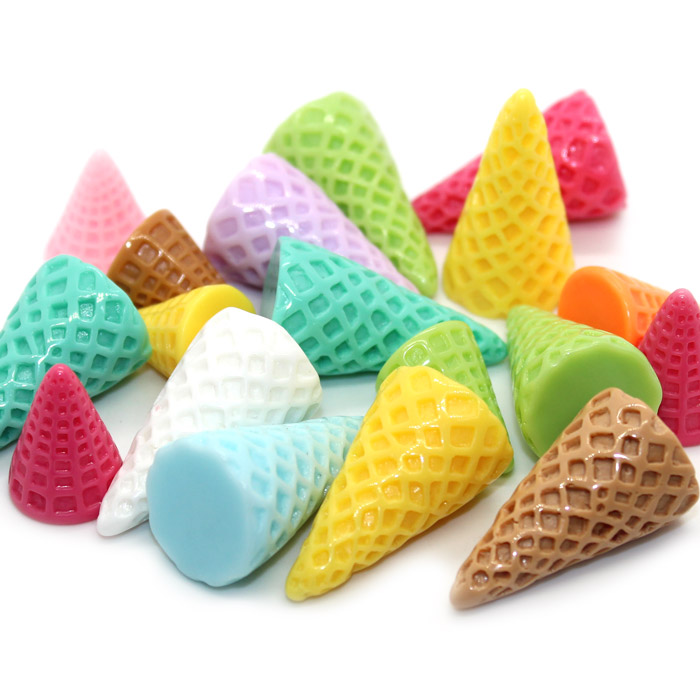 Soft serve cone charms
